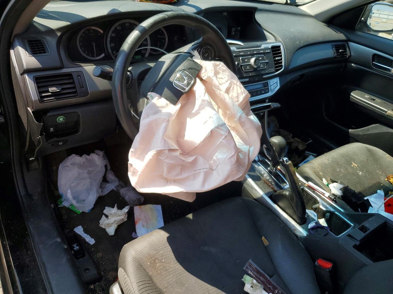 2015 HONDA ACCORD LX photo 8