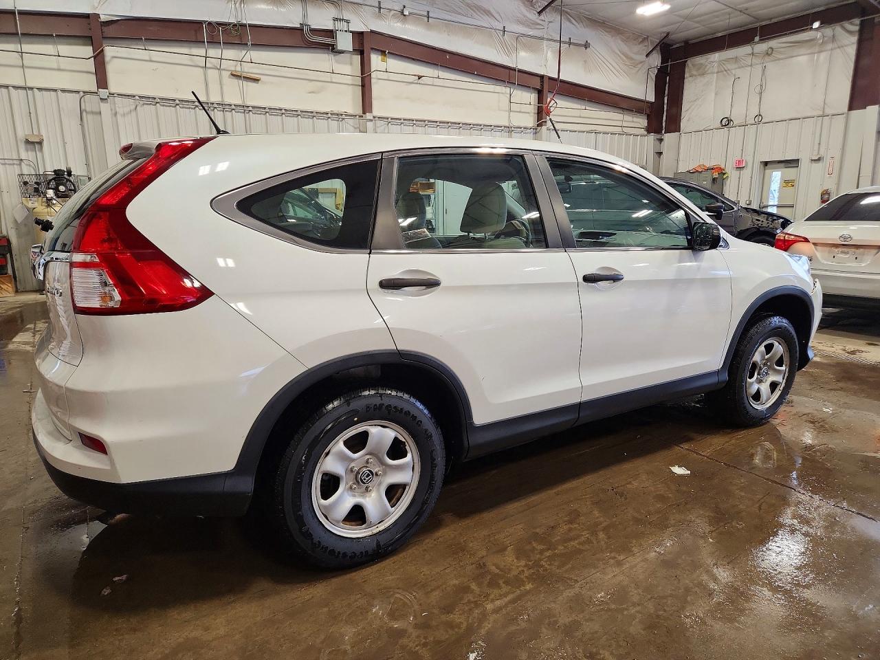 2015 HONDA CR-V LX photo 7