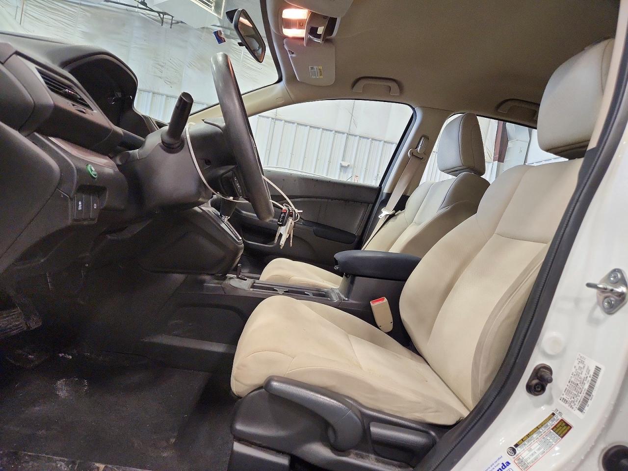 2015 HONDA CR-V LX photo 19