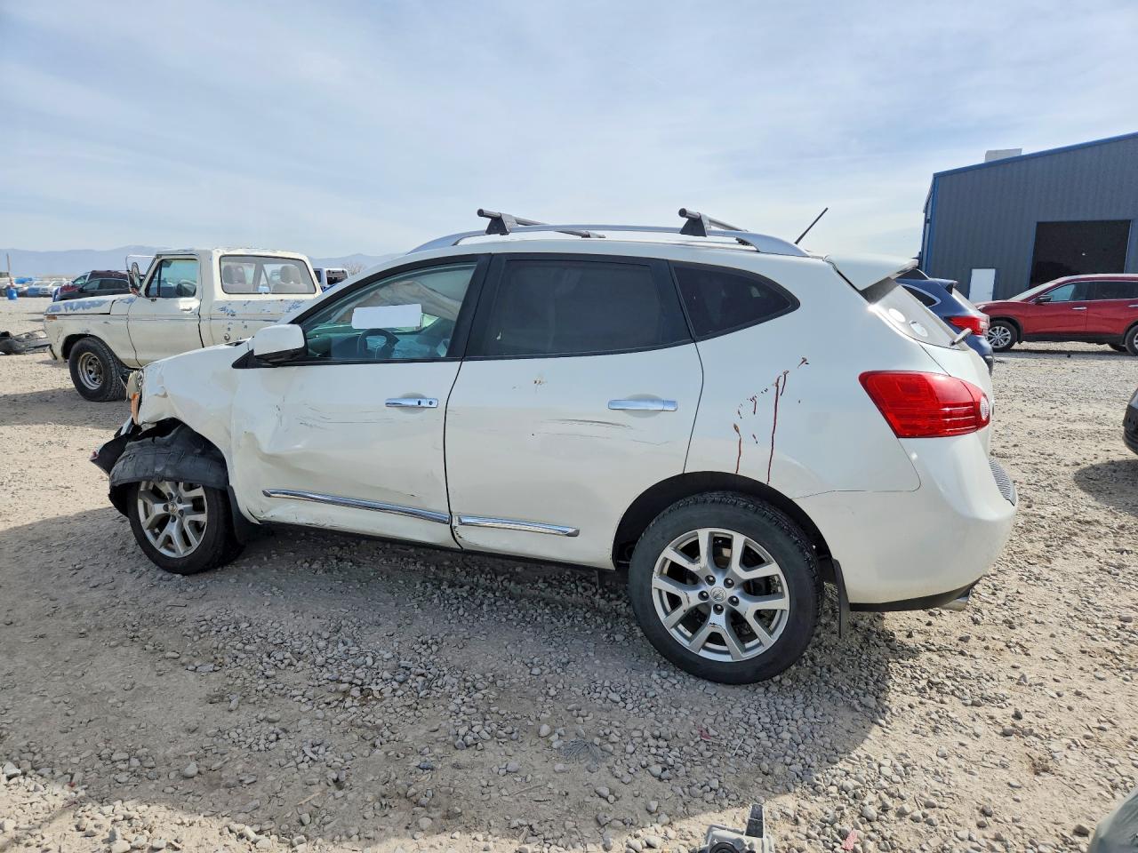 2013 NISSAN ROGUE S photo 2