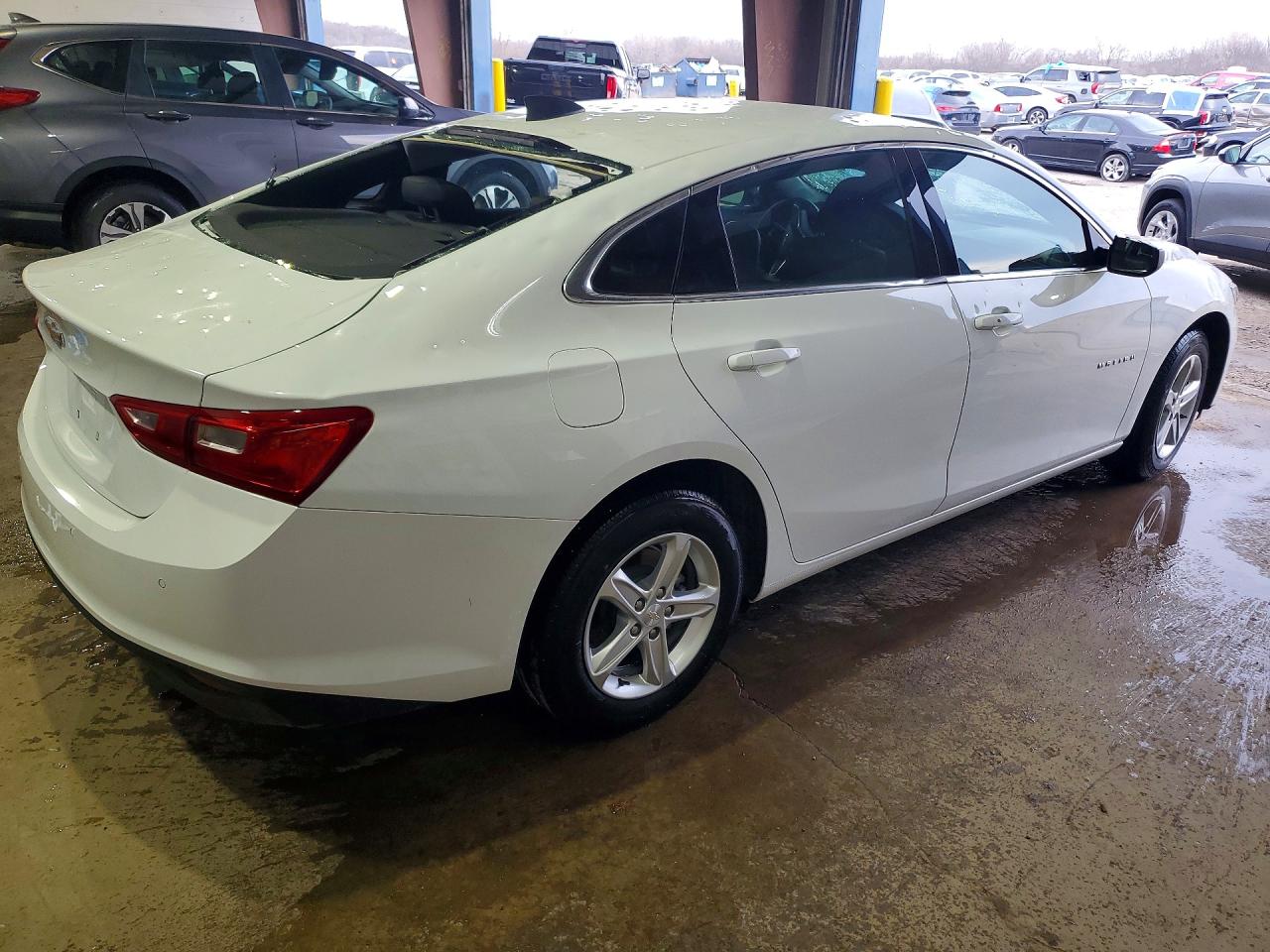 2025 CHEVROLET MALIBU LS photo 5