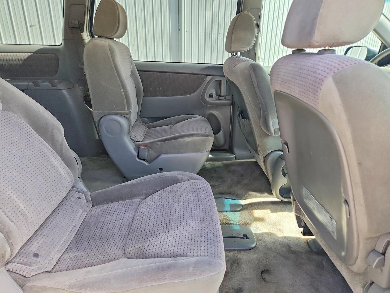 2006 TOYOTA SIENNA LE 8 PASSENGER photo 11