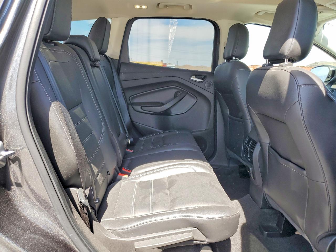 2019 FORD ESCAPE TITANIUM photo 10