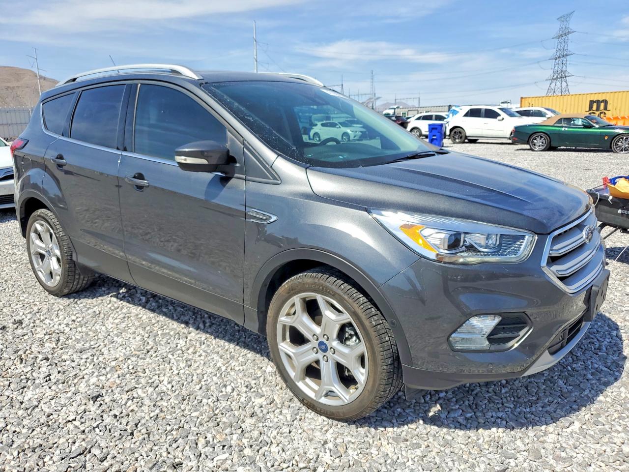 2019 FORD ESCAPE TITANIUM photo 4