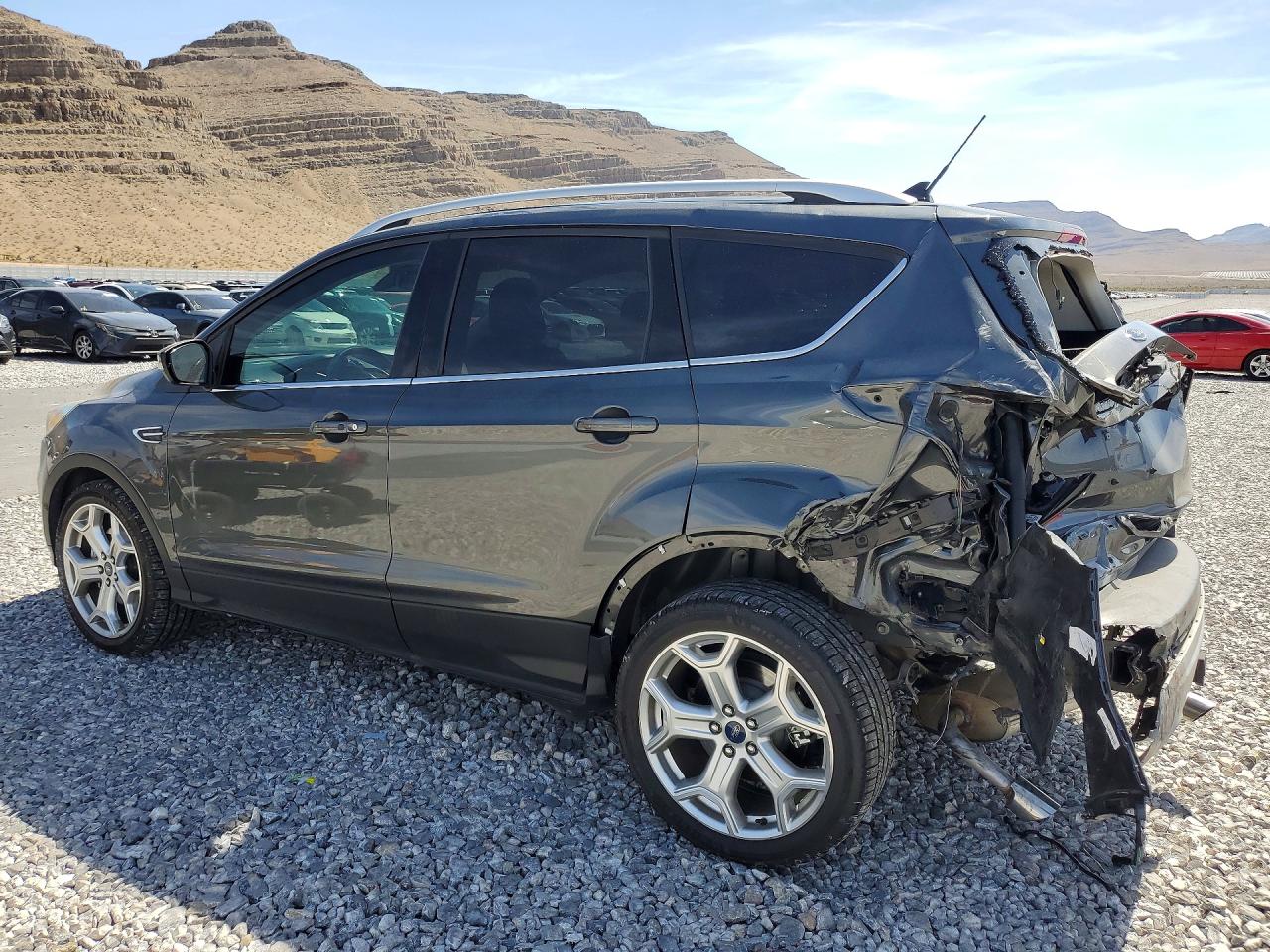 2019 FORD ESCAPE TITANIUM photo 2