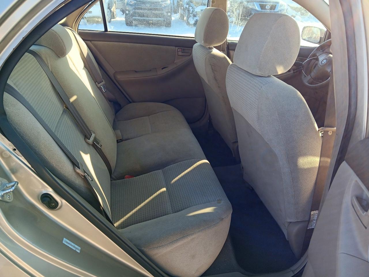 2006 TOYOTA COROLLA CE photo 19