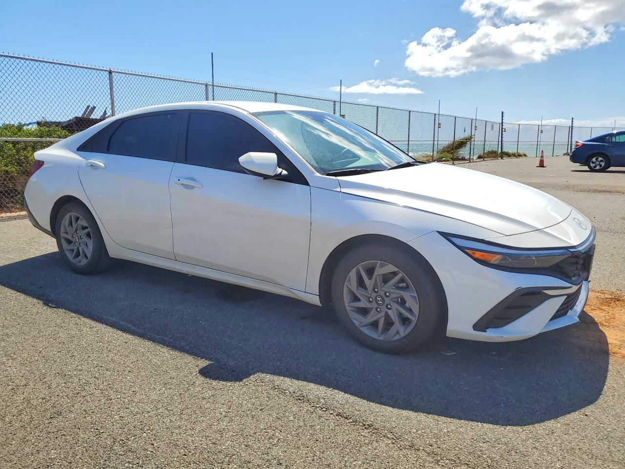 2024 HYUNDAI ELANTRA SEL photo 4