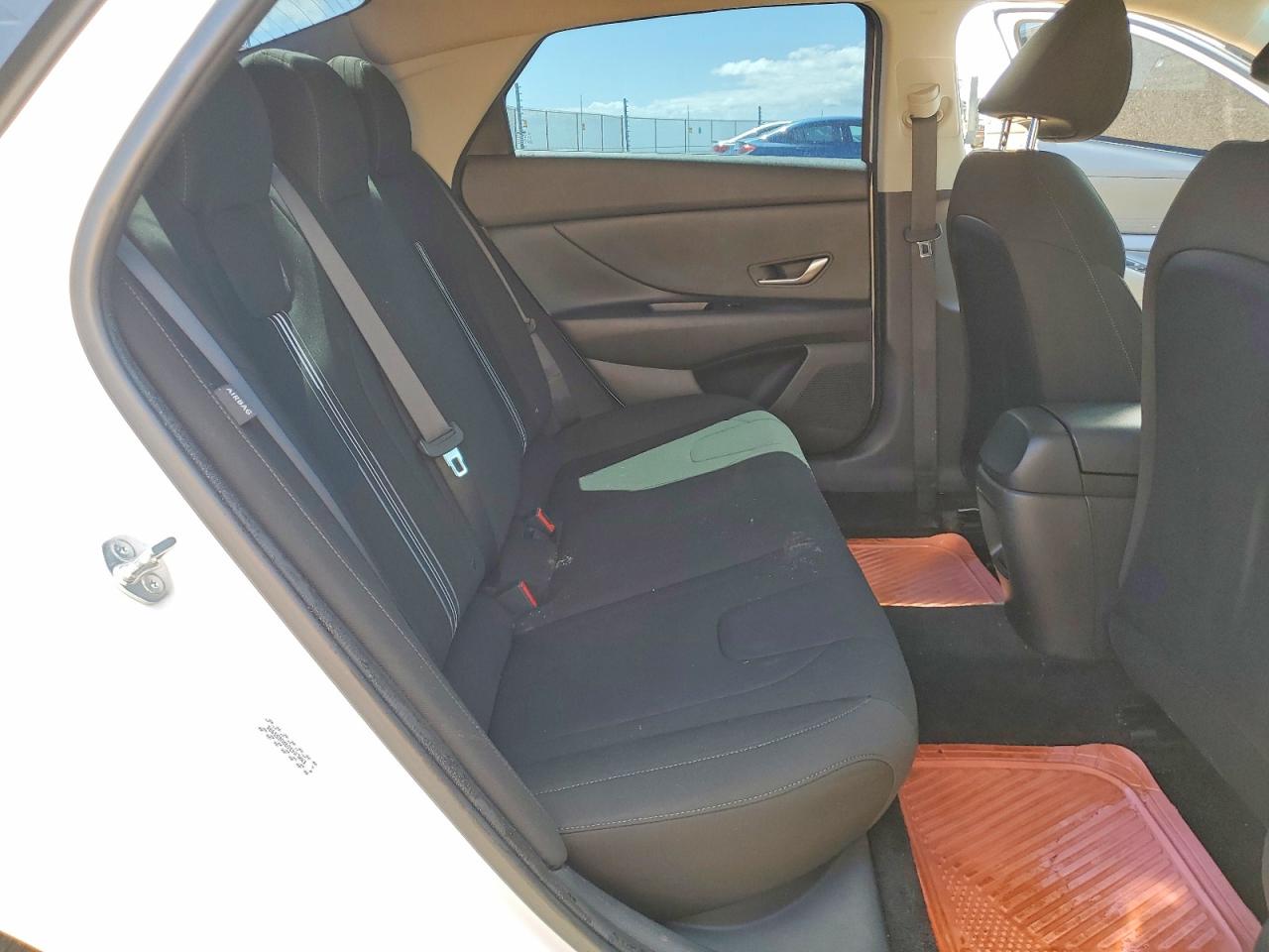 2024 HYUNDAI ELANTRA SEL photo 10