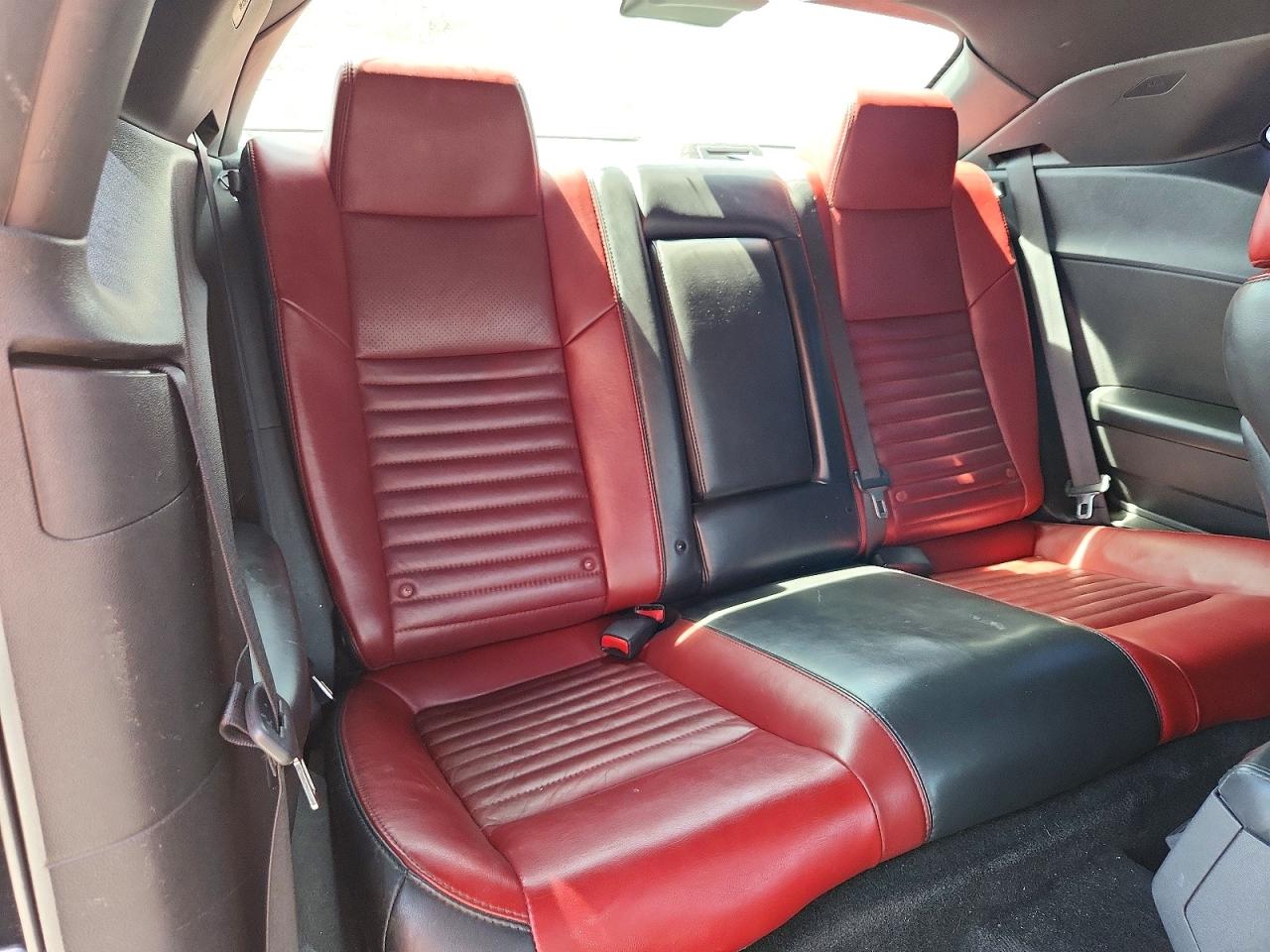 2013 DODGE CHALLENGER SXT photo 19