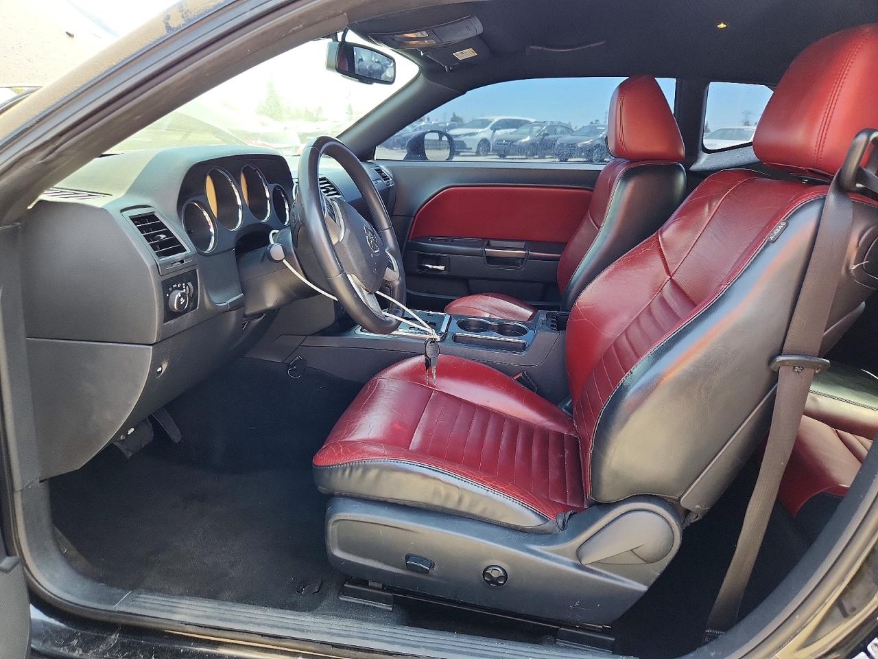 2013 DODGE CHALLENGER SXT photo 13