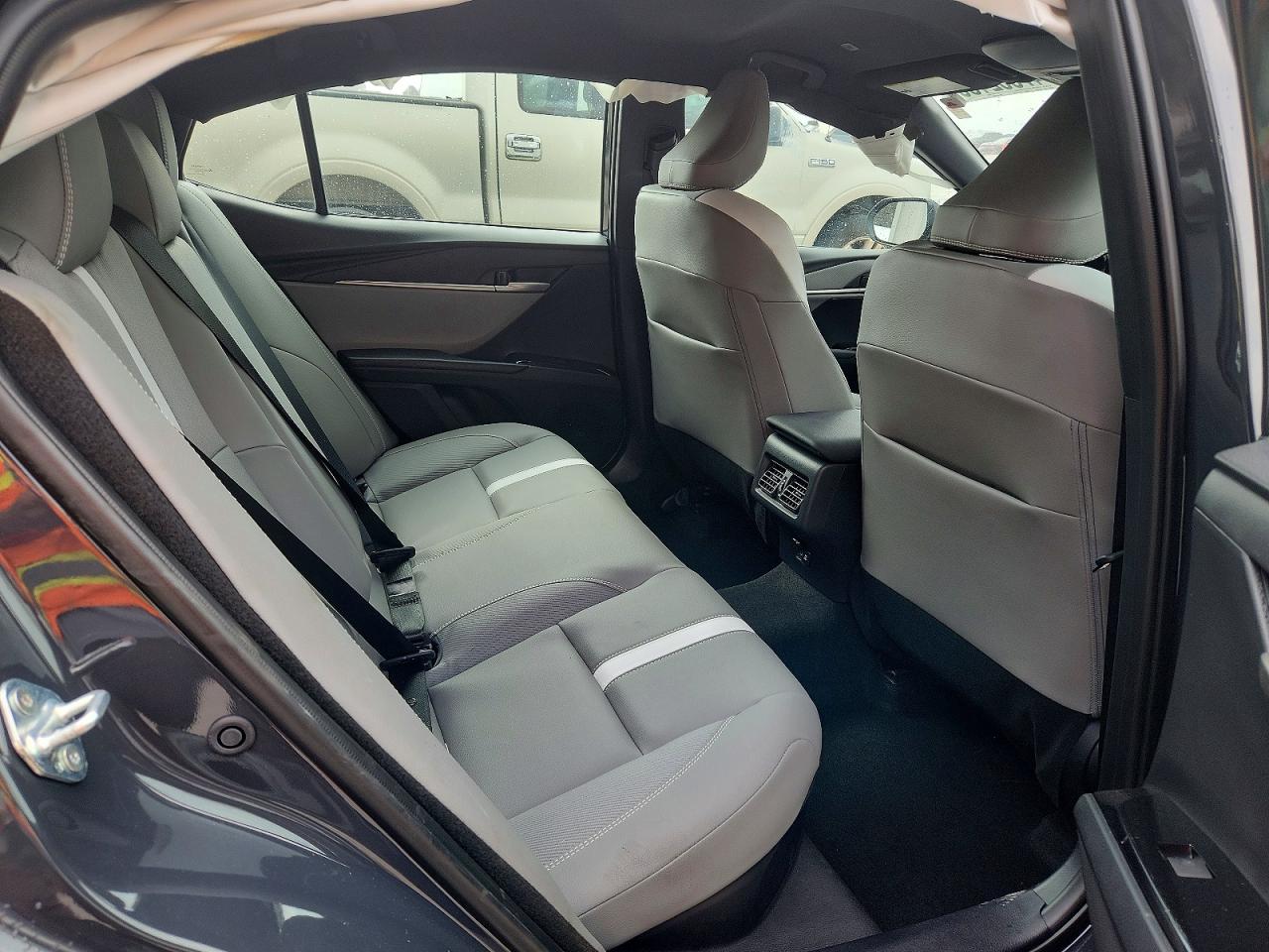 2025 TOYOTA CAMRY SE photo 19