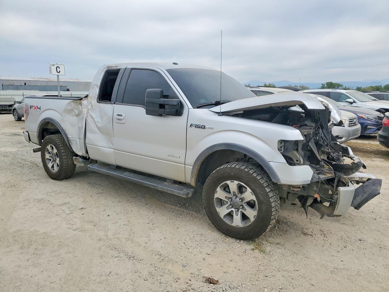 2011 FORD F150 SUPER CAB photo 4