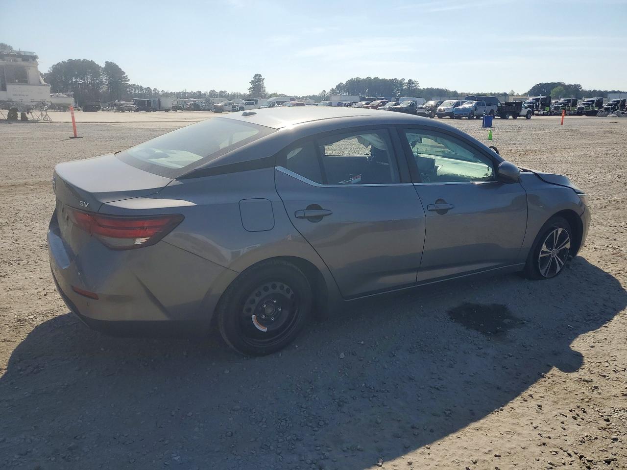 2022 NISSAN SENTRA SV photo 5