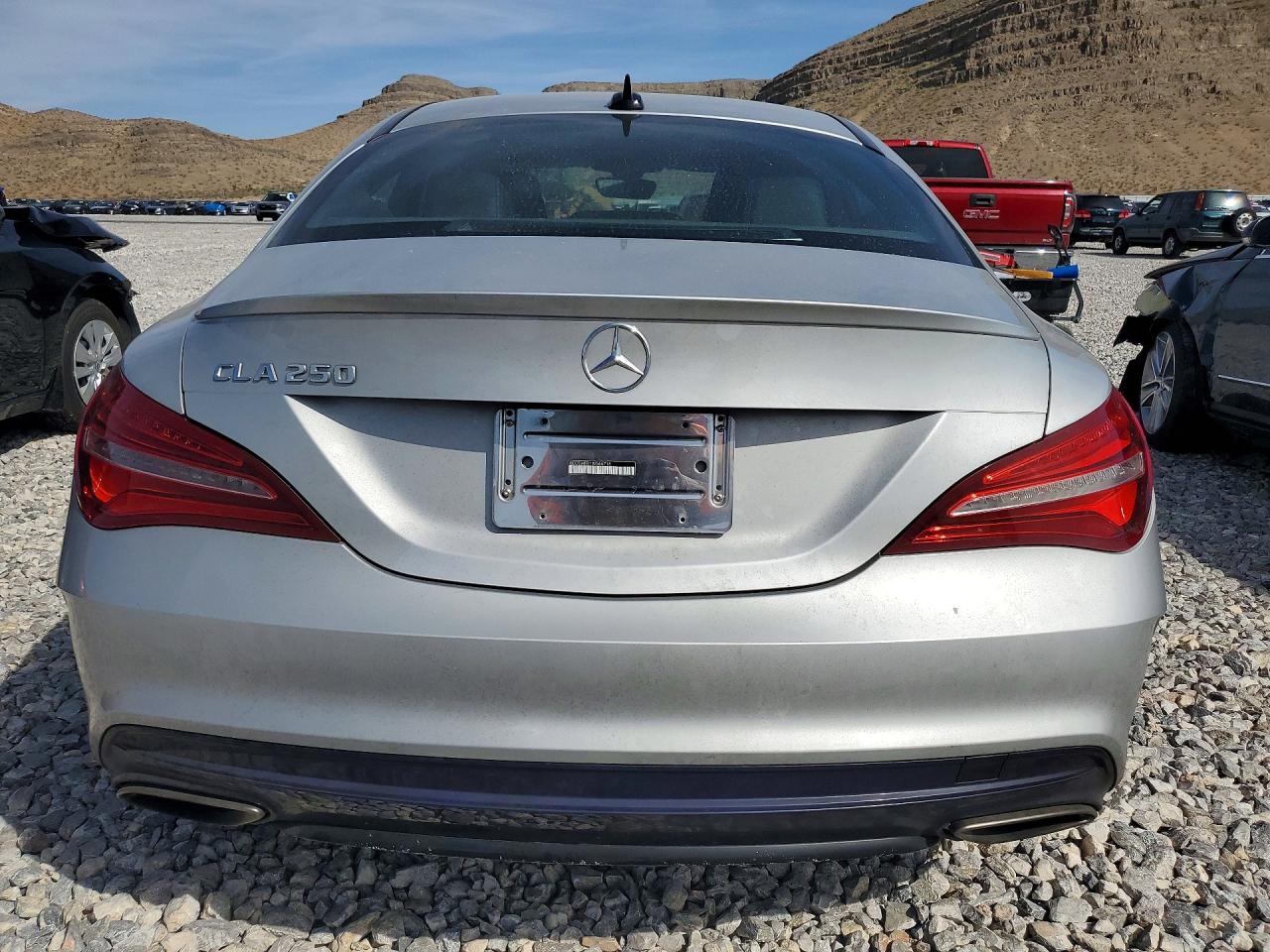 2018 MERCEDES-BENZ CLA 250 photo 11