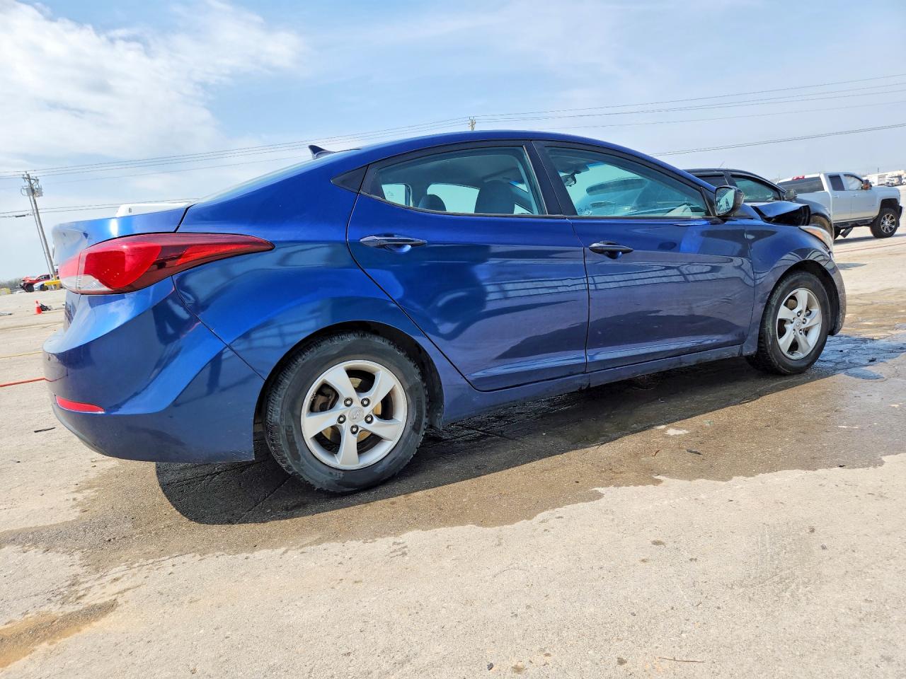 2015 HYUNDAI ELANTRA SE photo 5
