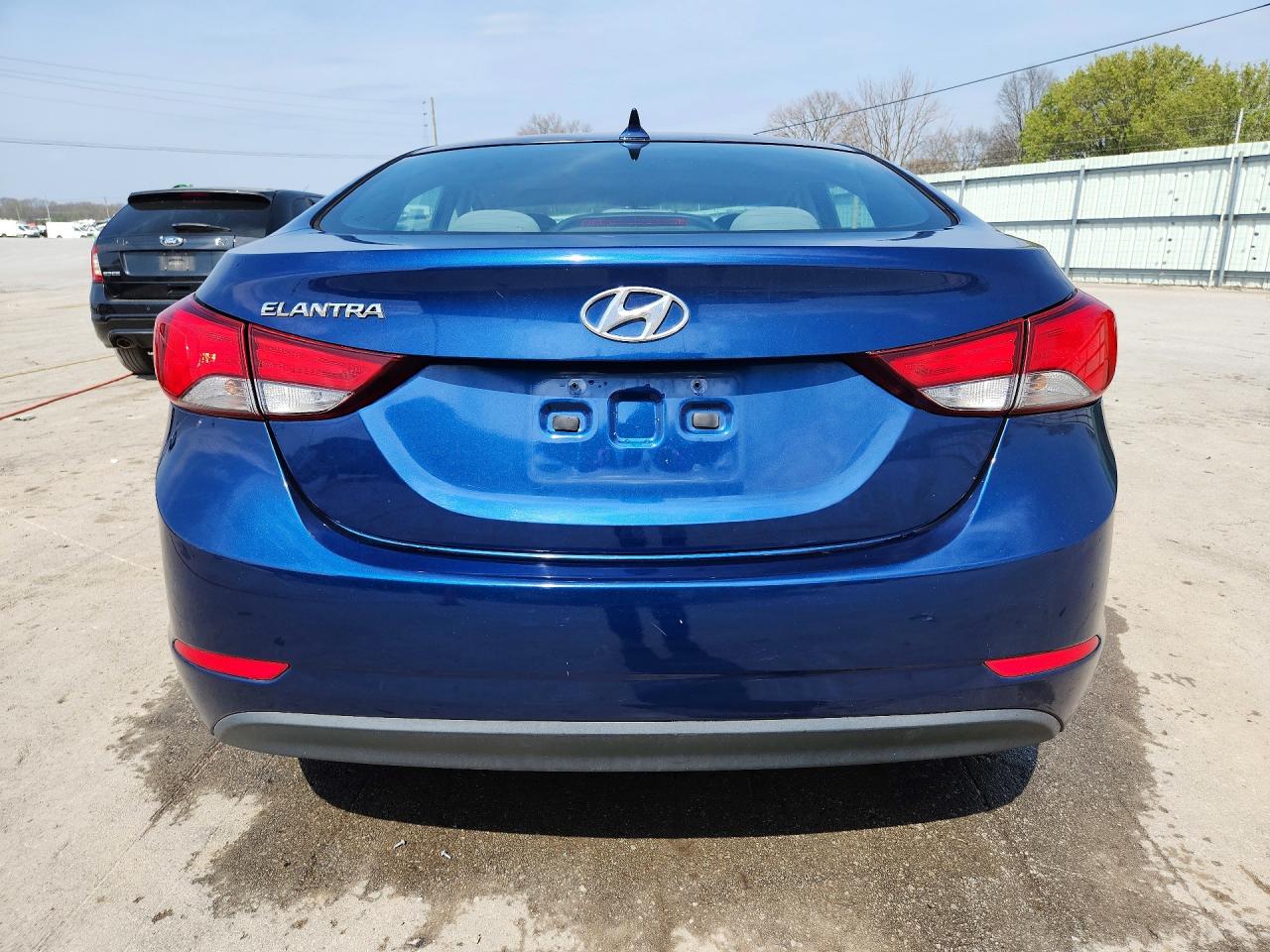 2015 HYUNDAI ELANTRA SE photo 11