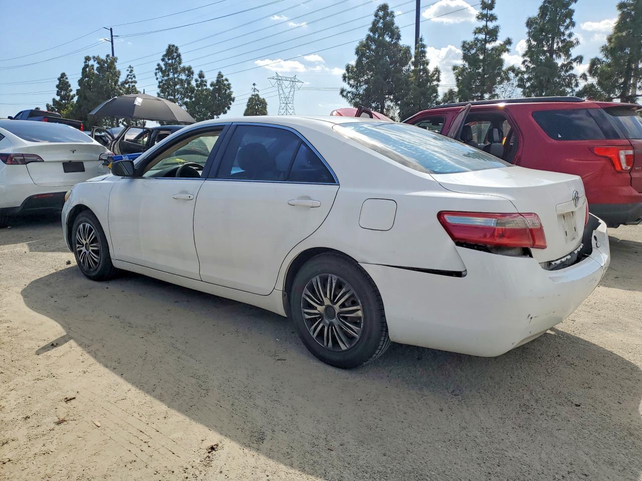 2007 TOYOTA CAMRY LE photo 2