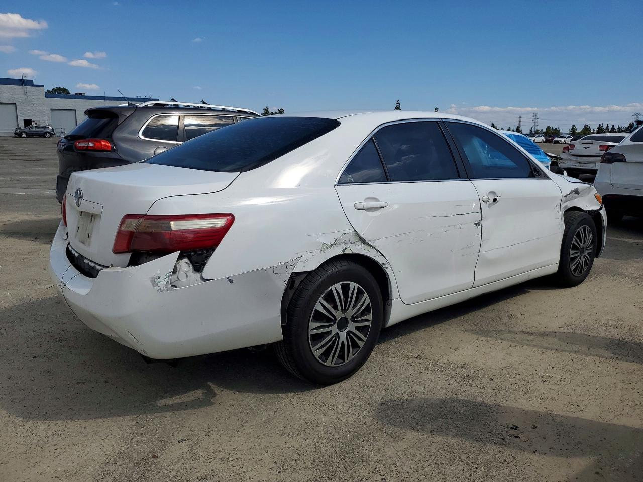 2007 TOYOTA CAMRY LE photo 3