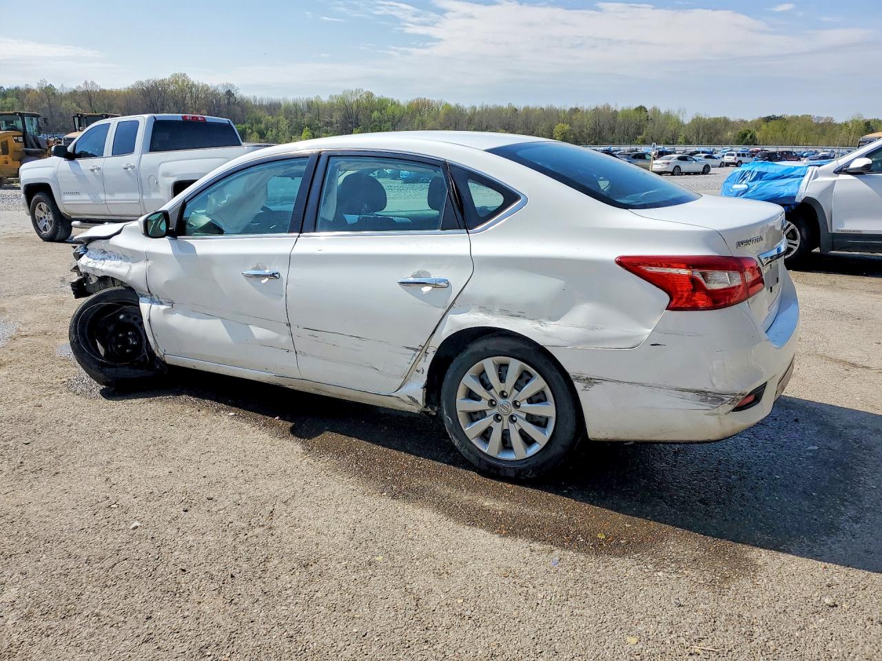 2019 NISSAN SENTRA S photo 3
