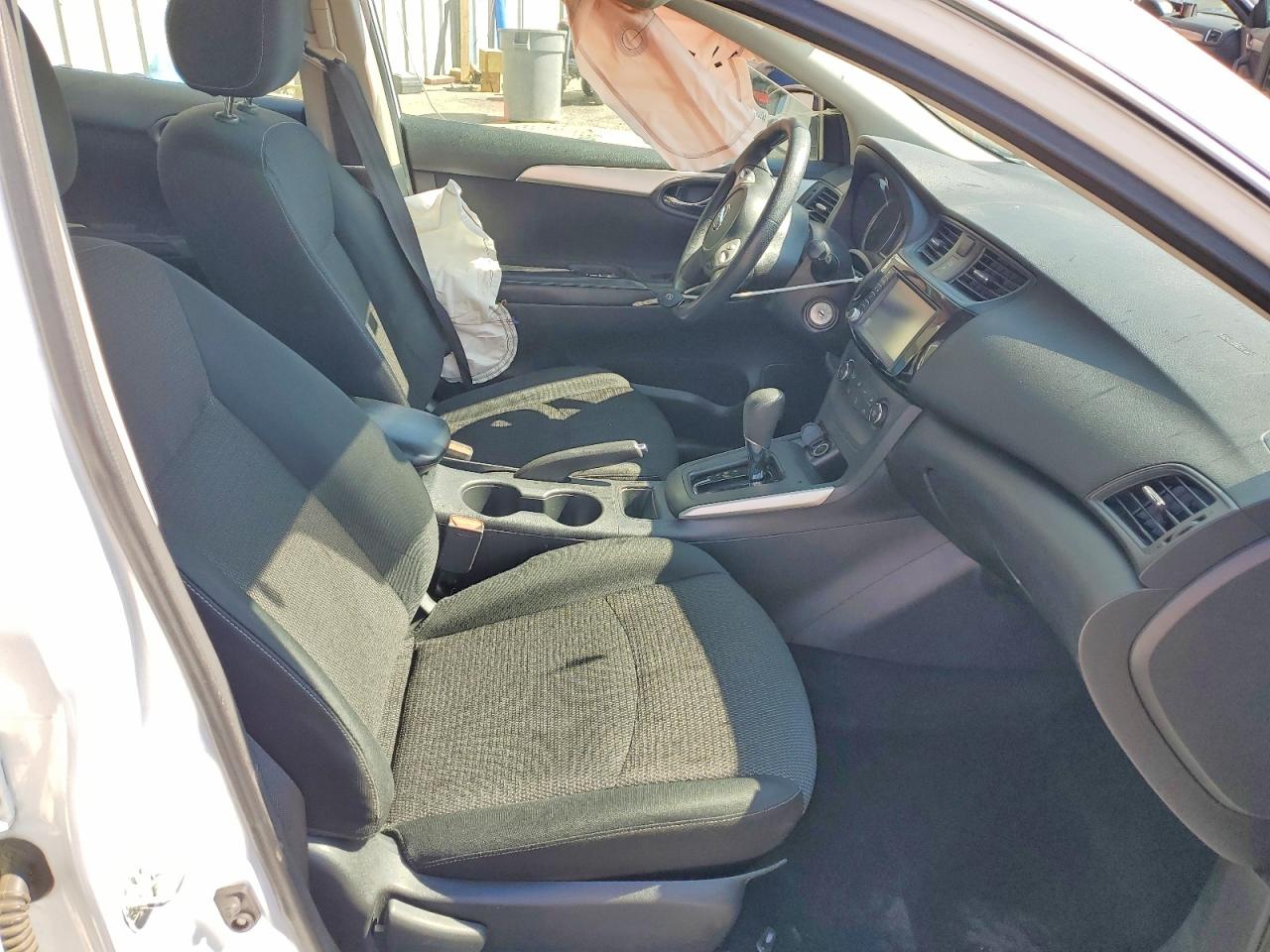 2019 NISSAN SENTRA S photo 13