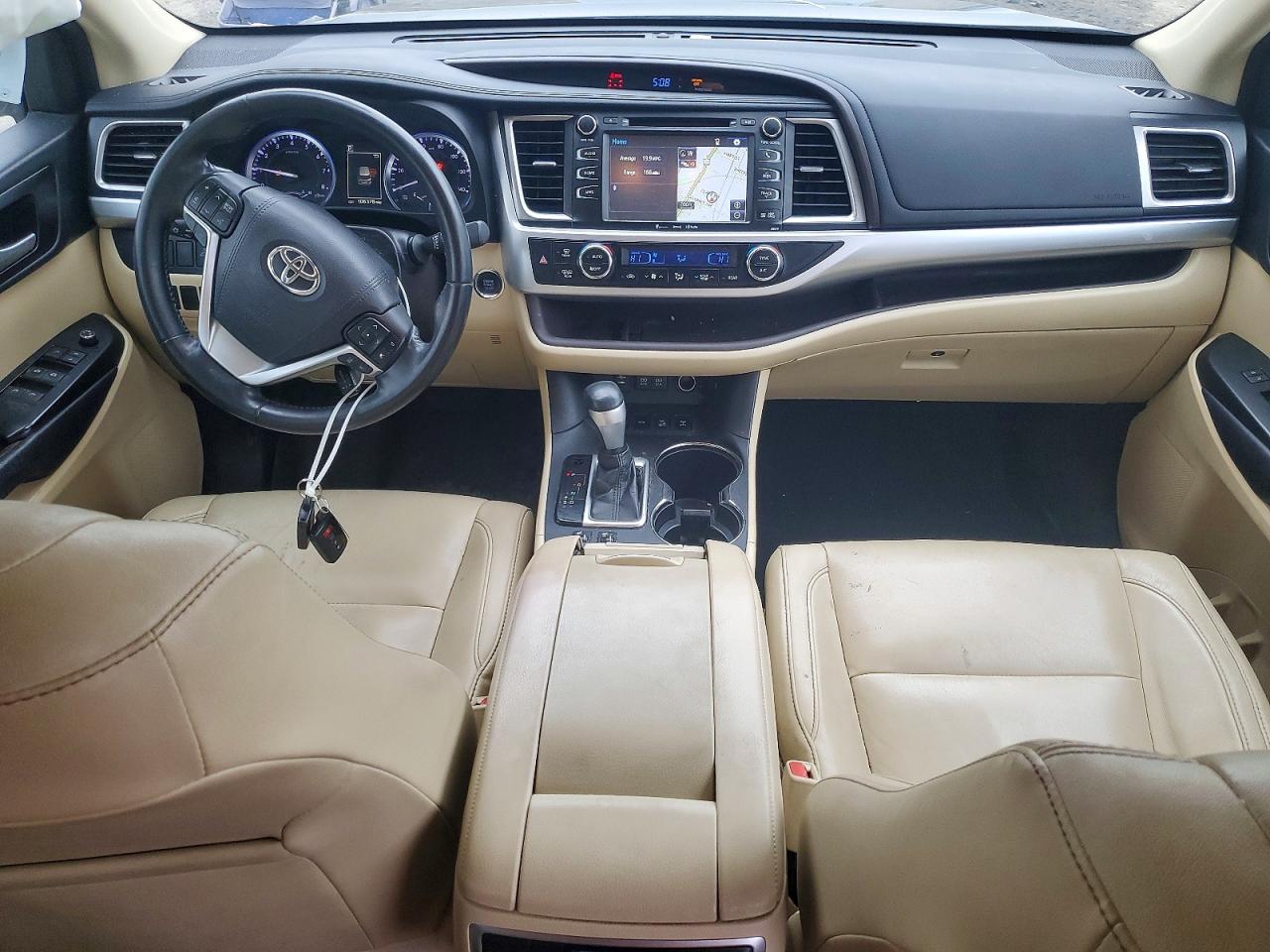 2018 TOYOTA HIGHLANDER XLE photo 22