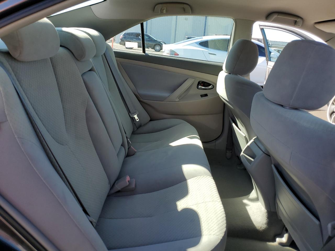 2009 TOYOTA CAMRY BASE photo 10