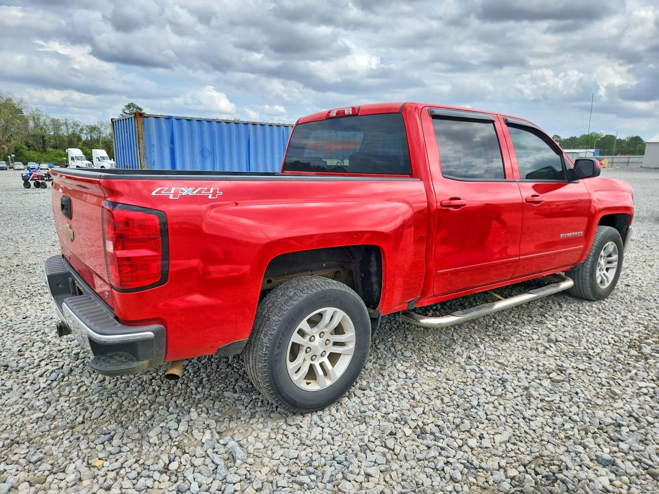 2017 CHEVROLET SILVERADO K1500 LT photo 3