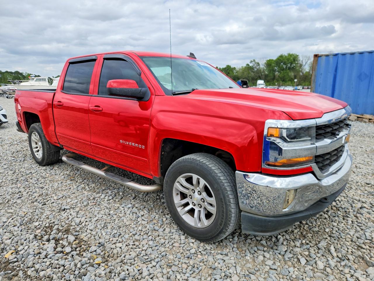 2017 CHEVROLET SILVERADO K1500 LT photo 4