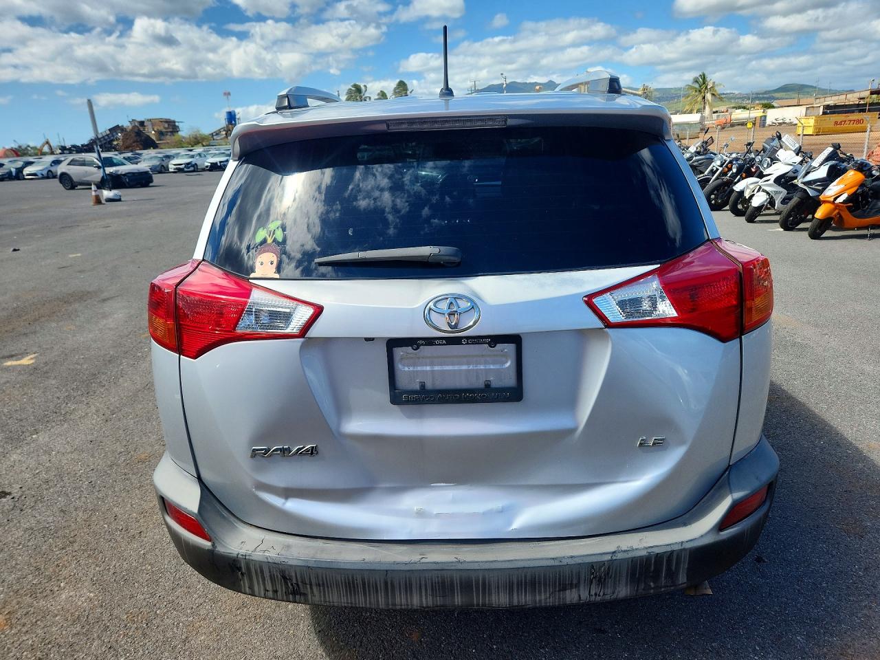 2014 TOYOTA RAV4 LE photo 11