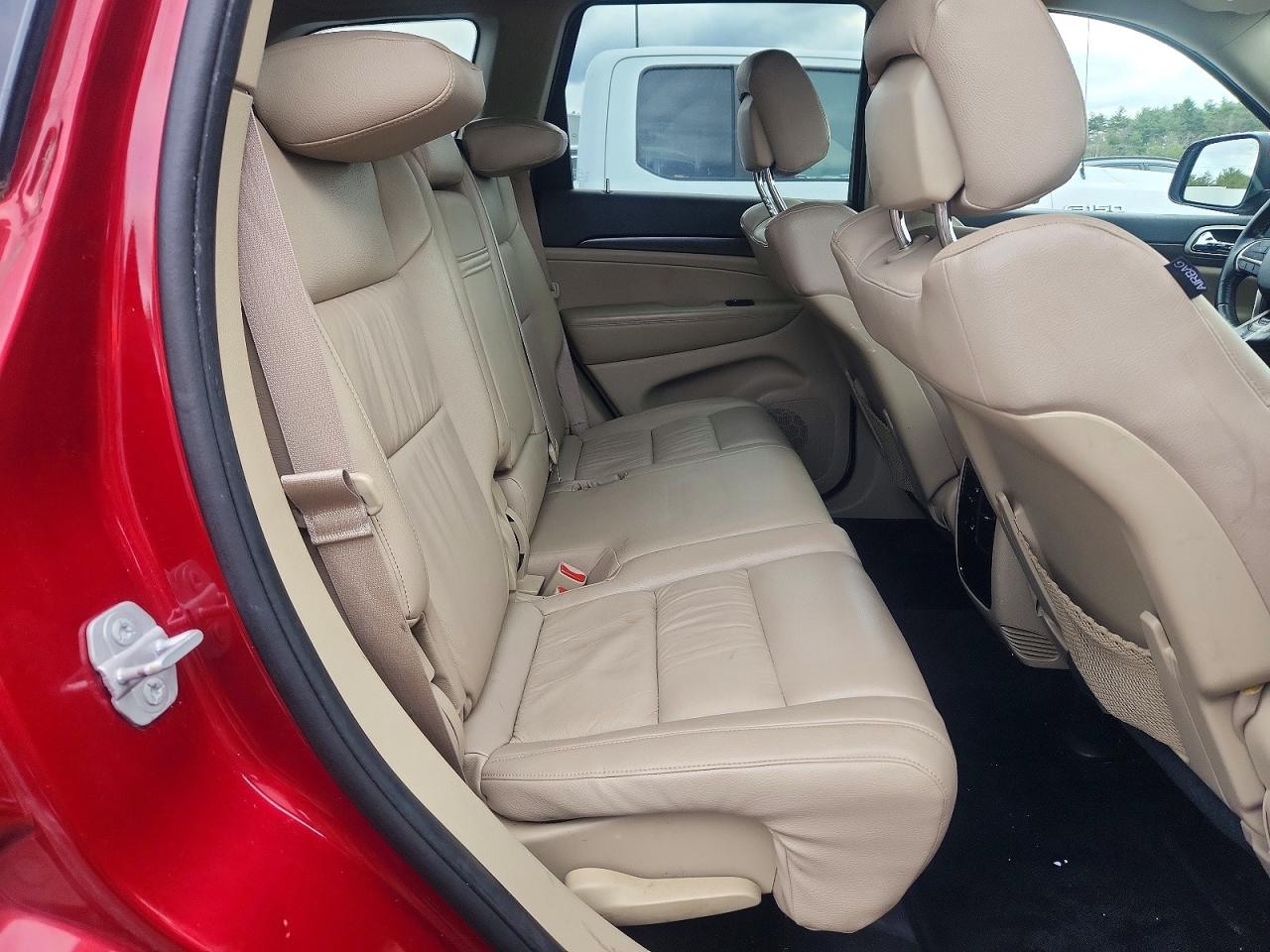 2015 JEEP GRAND CHEROKEE LAREDO photo 10