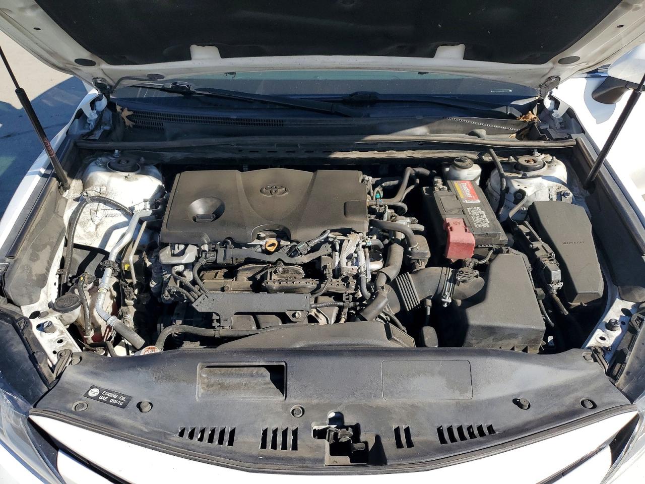 2020 TOYOTA CAMRY LE photo 21