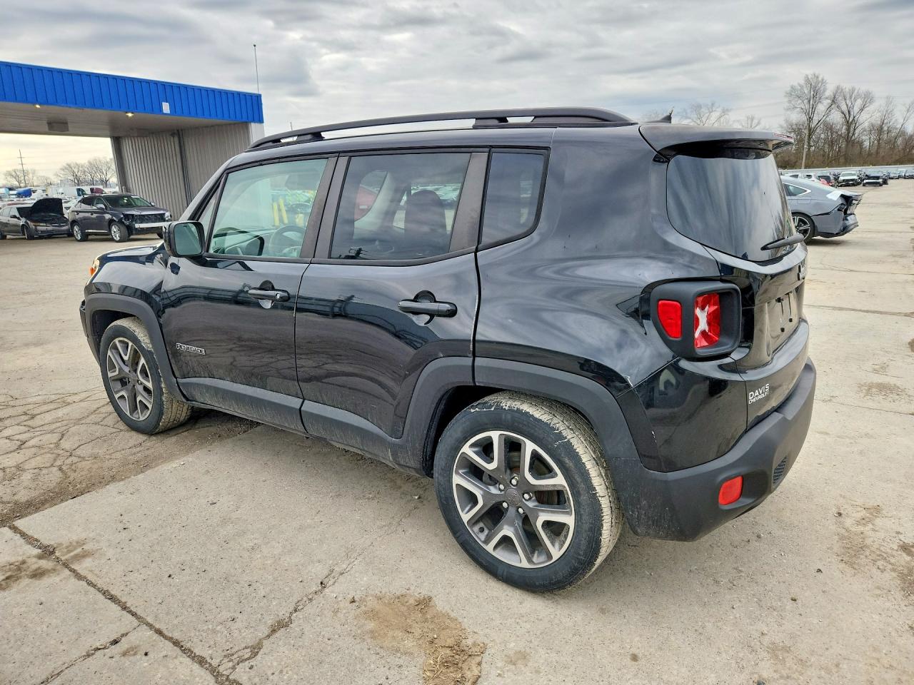 2017 JEEP RENEGADE LATITUDE photo 2