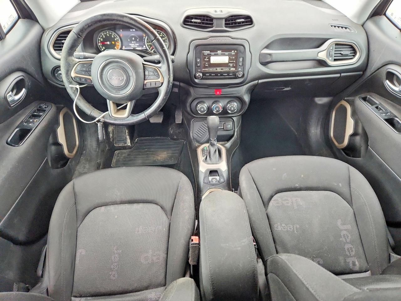 2017 JEEP RENEGADE LATITUDE photo 8