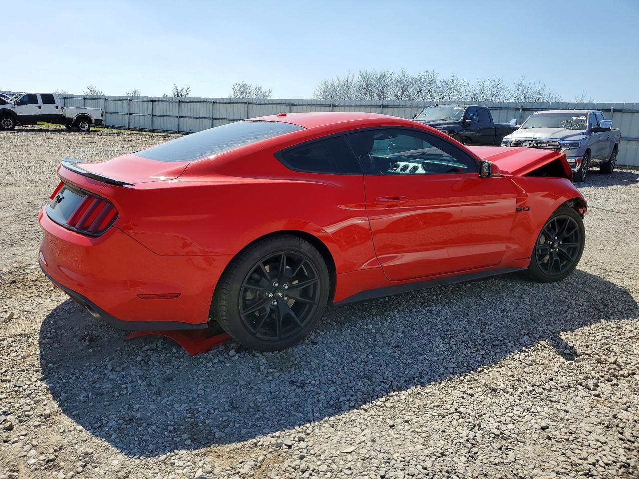 2017 FORD MUSTANG GT photo 5
