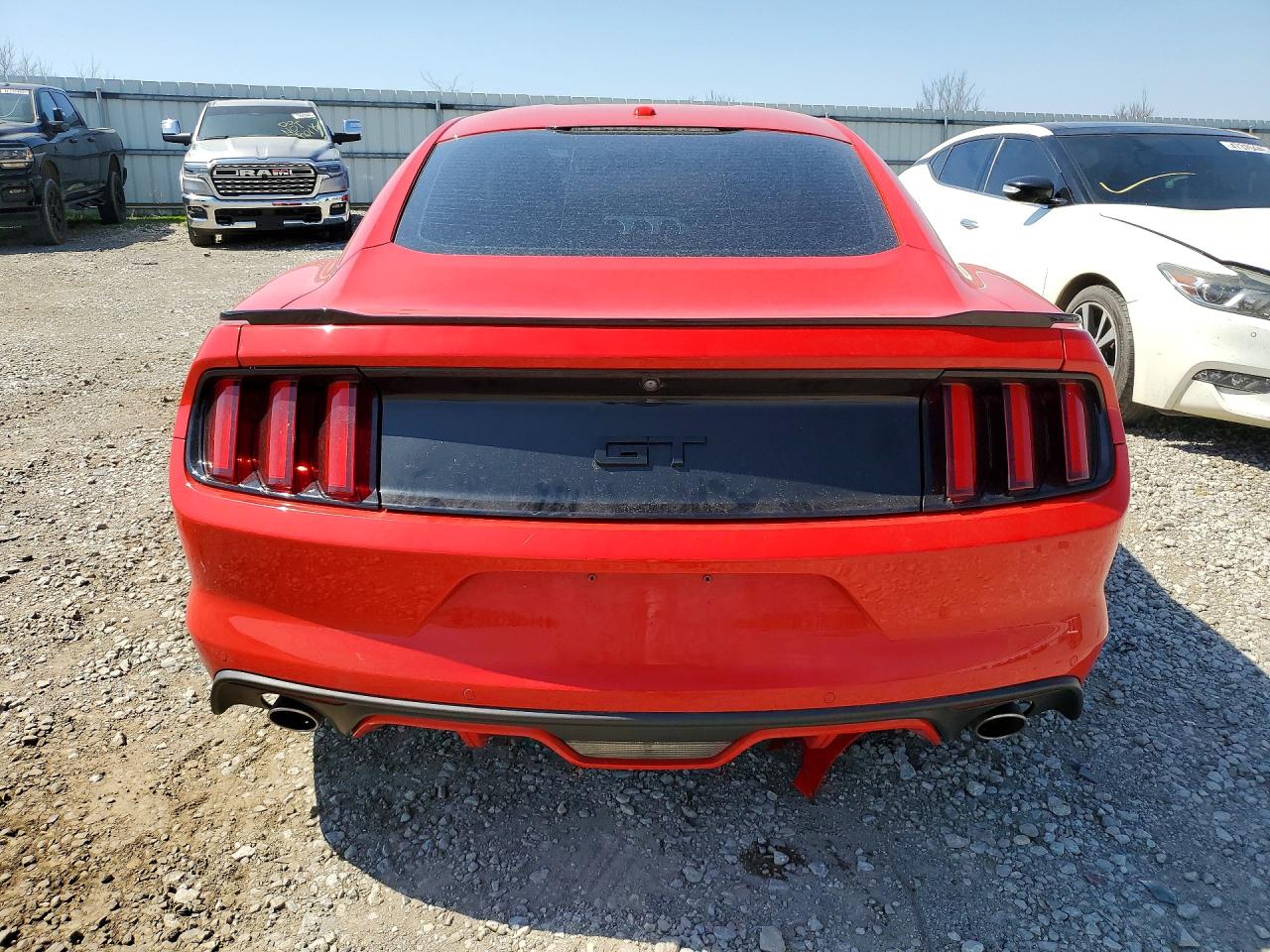 2017 FORD MUSTANG GT photo 11
