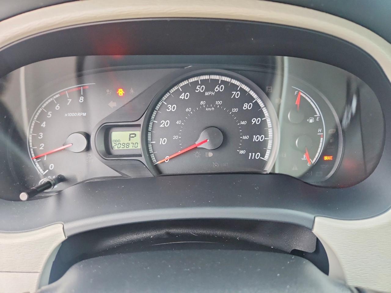 2013 TOYOTA SIENNA LE 8-PASSENGER photo 17