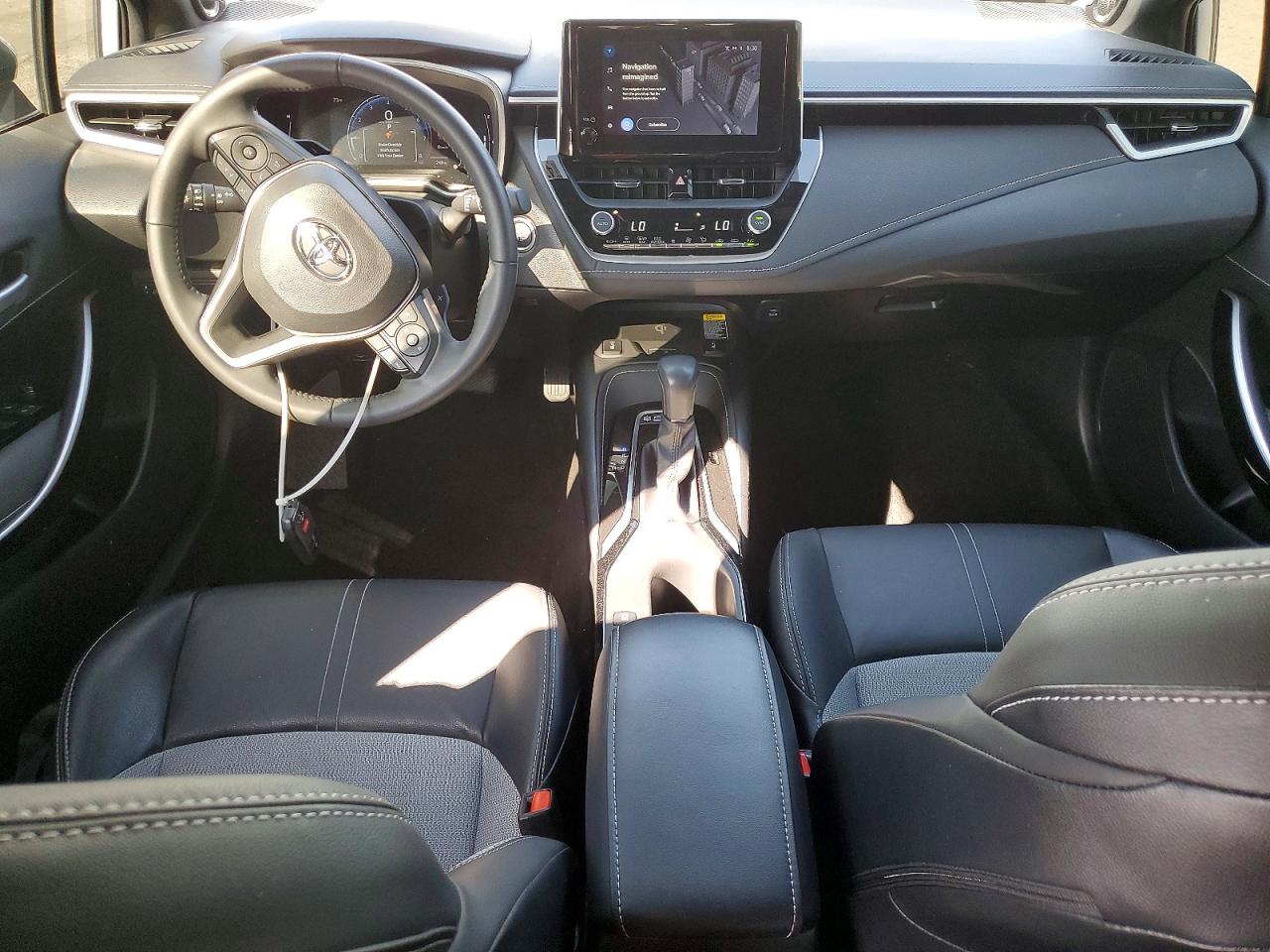 2024 TOYOTA COROLLA XSE photo 8