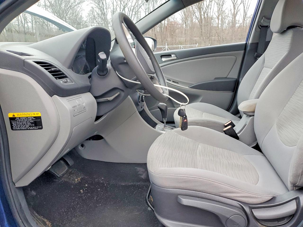 2016 HYUNDAI ACCENT SE photo 13