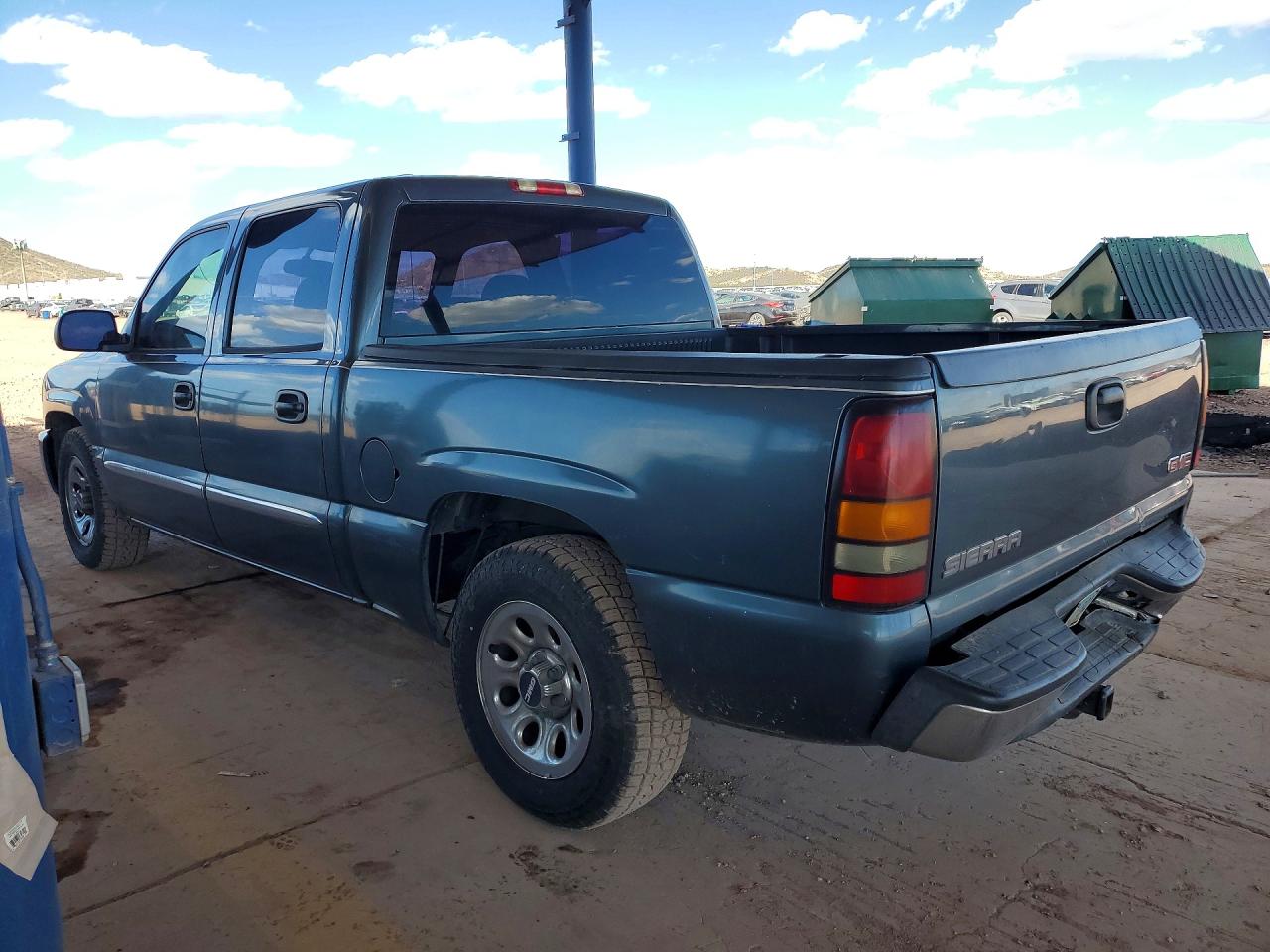 2006 GMC NEW SIERRA C1500 photo 3
