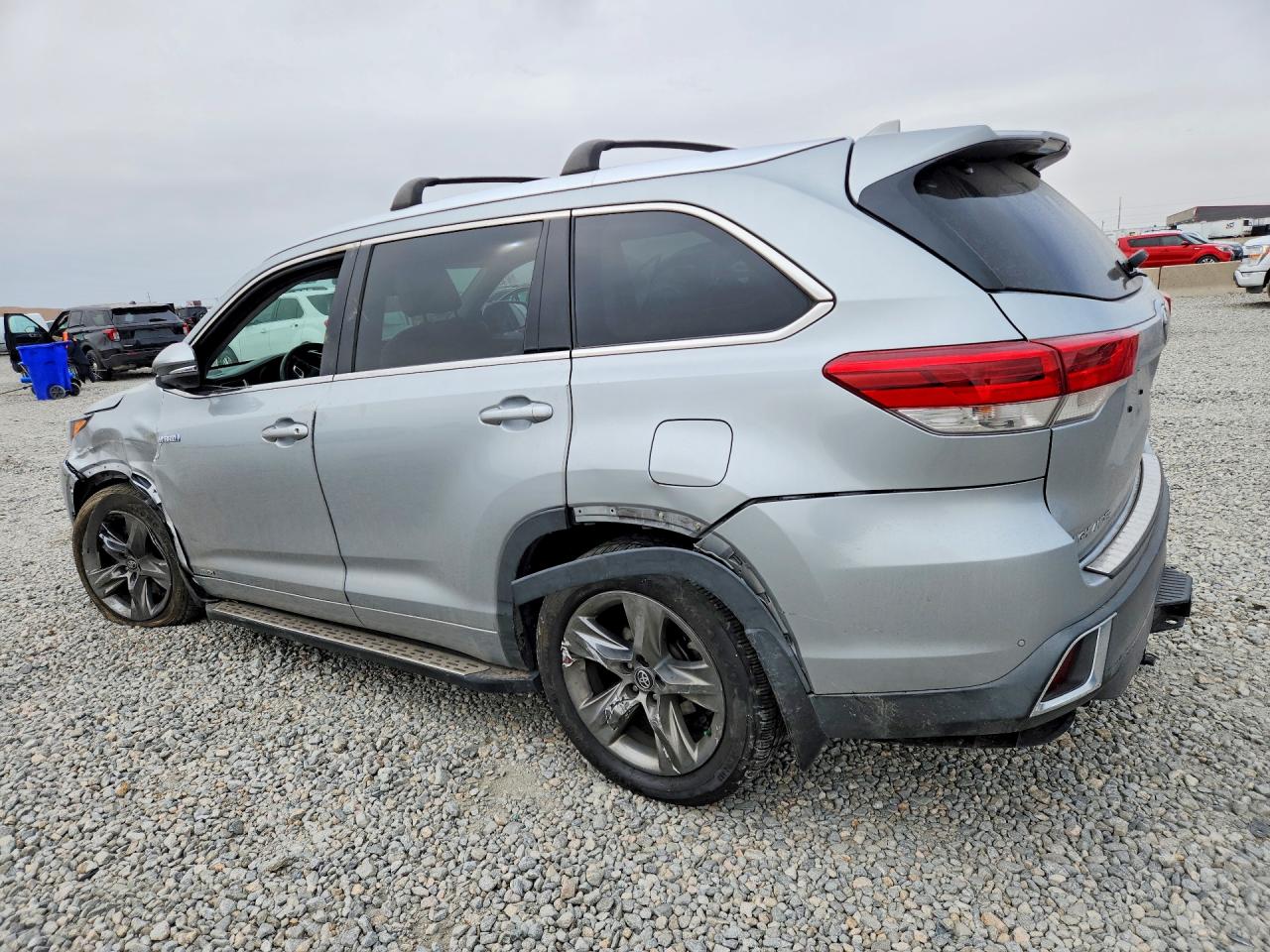 2017 TOYOTA HIGHLANDER HYBRID LIMITED PLATINUM photo 4