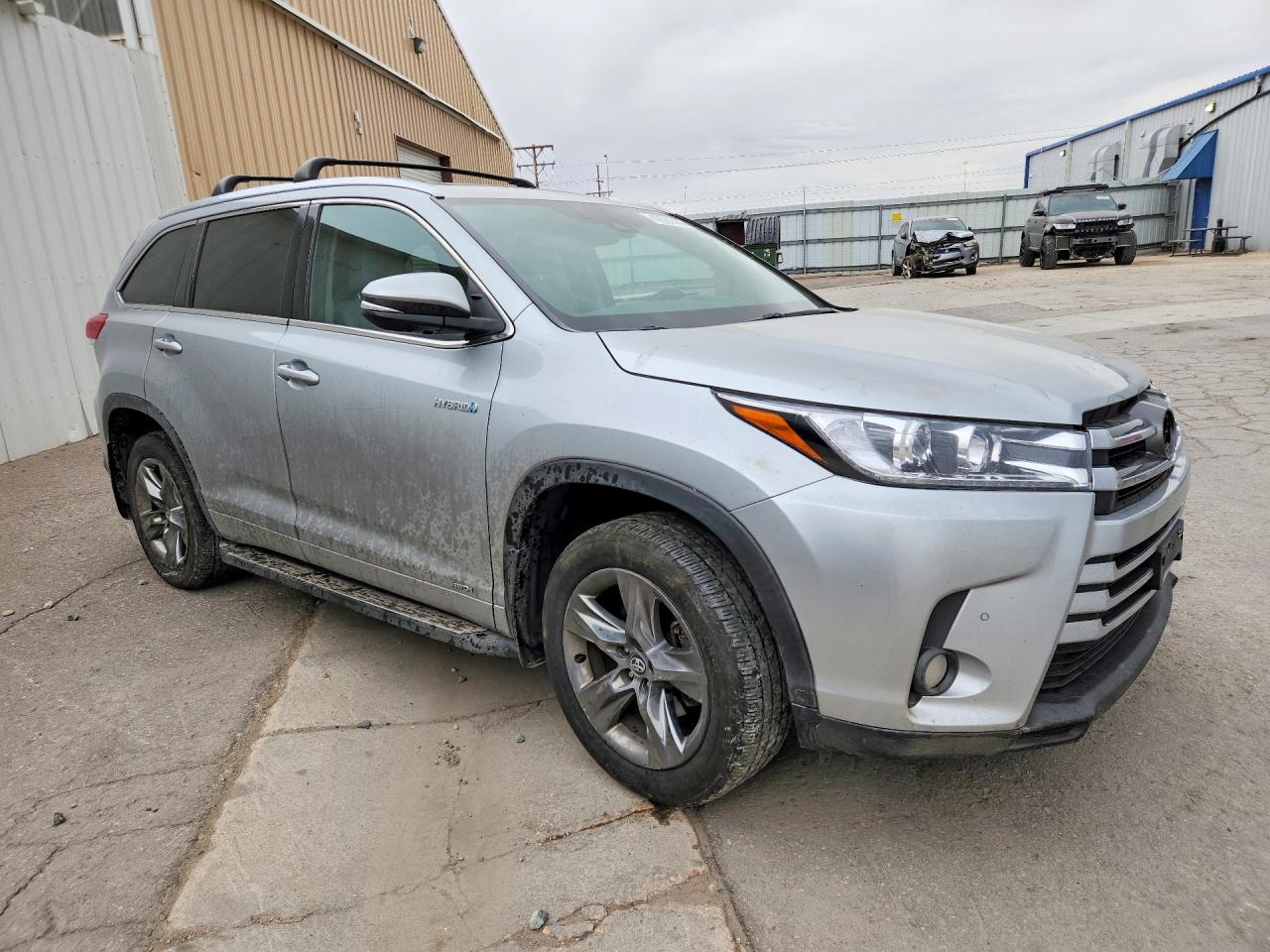 2017 TOYOTA HIGHLANDER HYBRID LIMITED PLATINUM photo 10