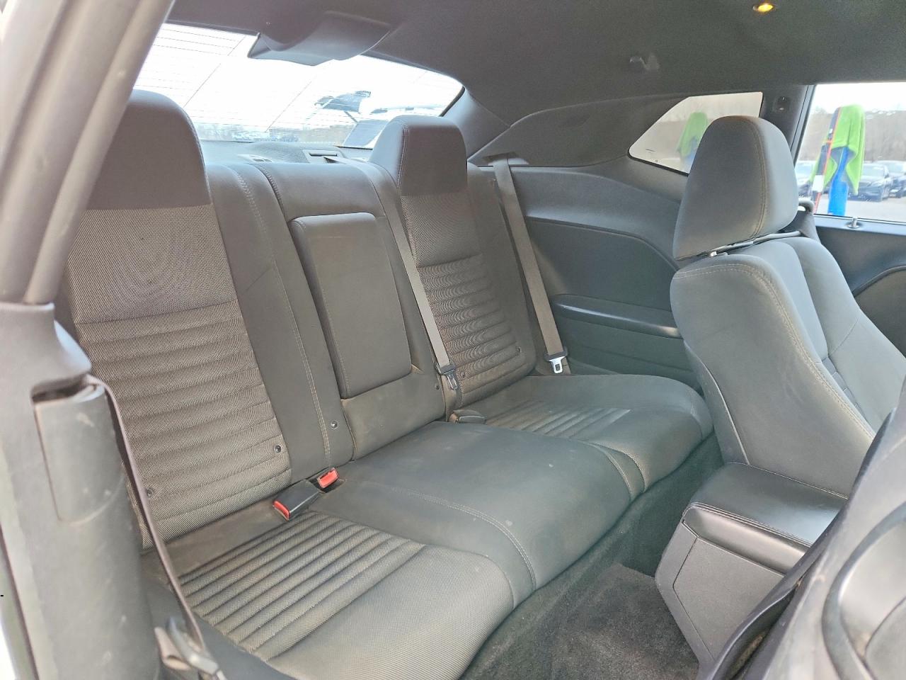 2013 DODGE CHALLENGER SXT photo 28