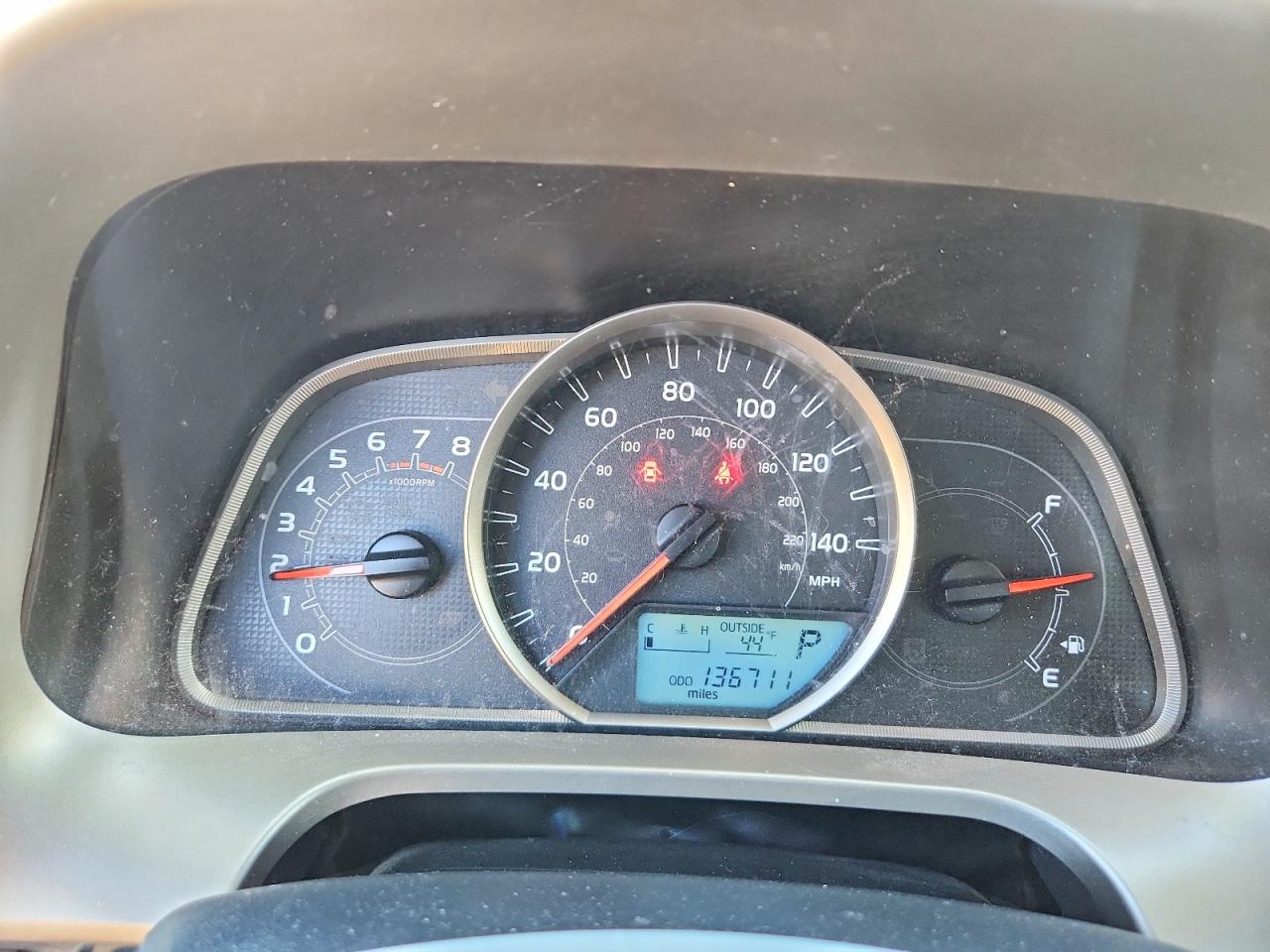 2015 TOYOTA RAV4 XLE photo 17