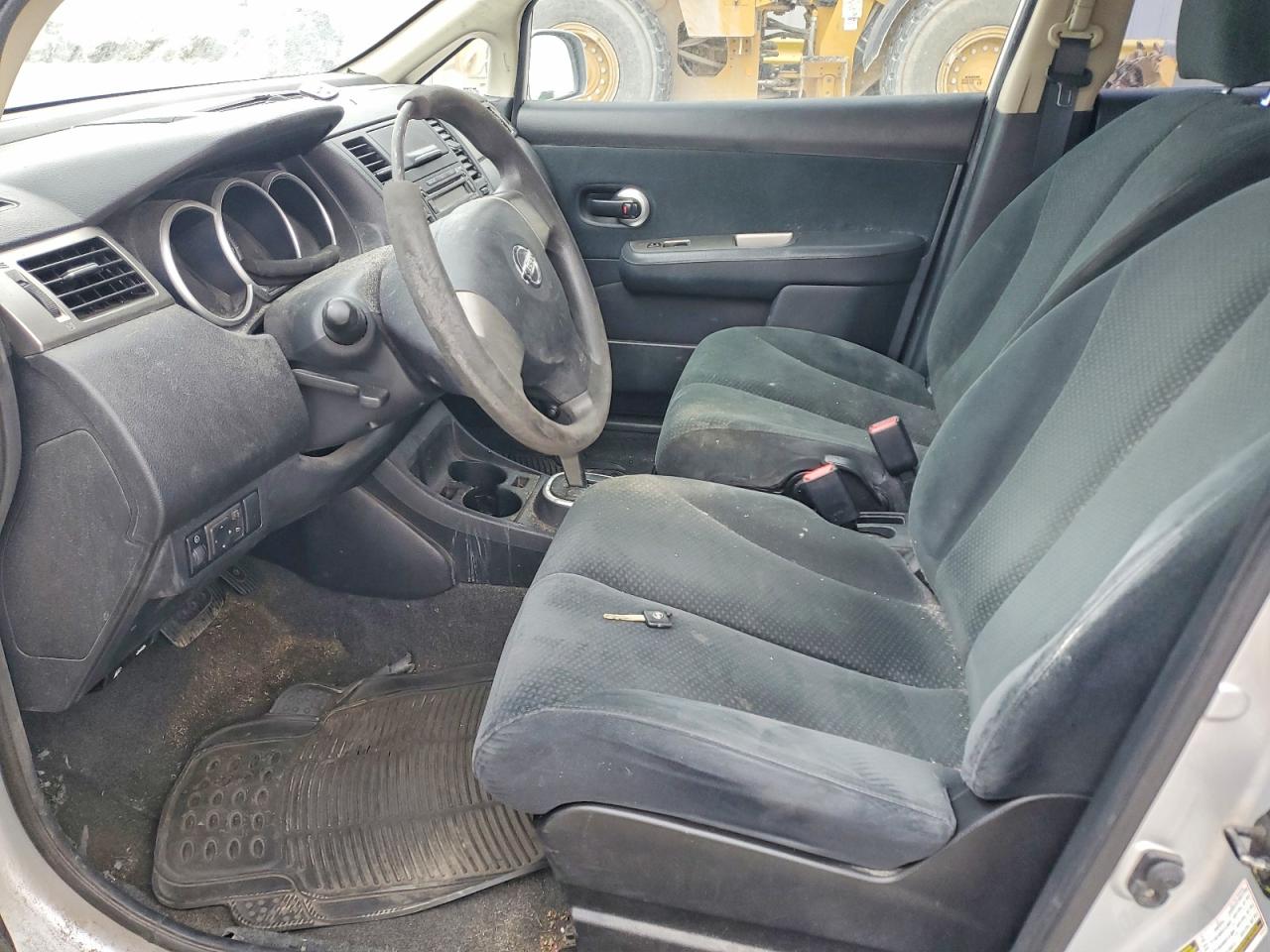 2011 NISSAN VERSA 1.8 S photo 13