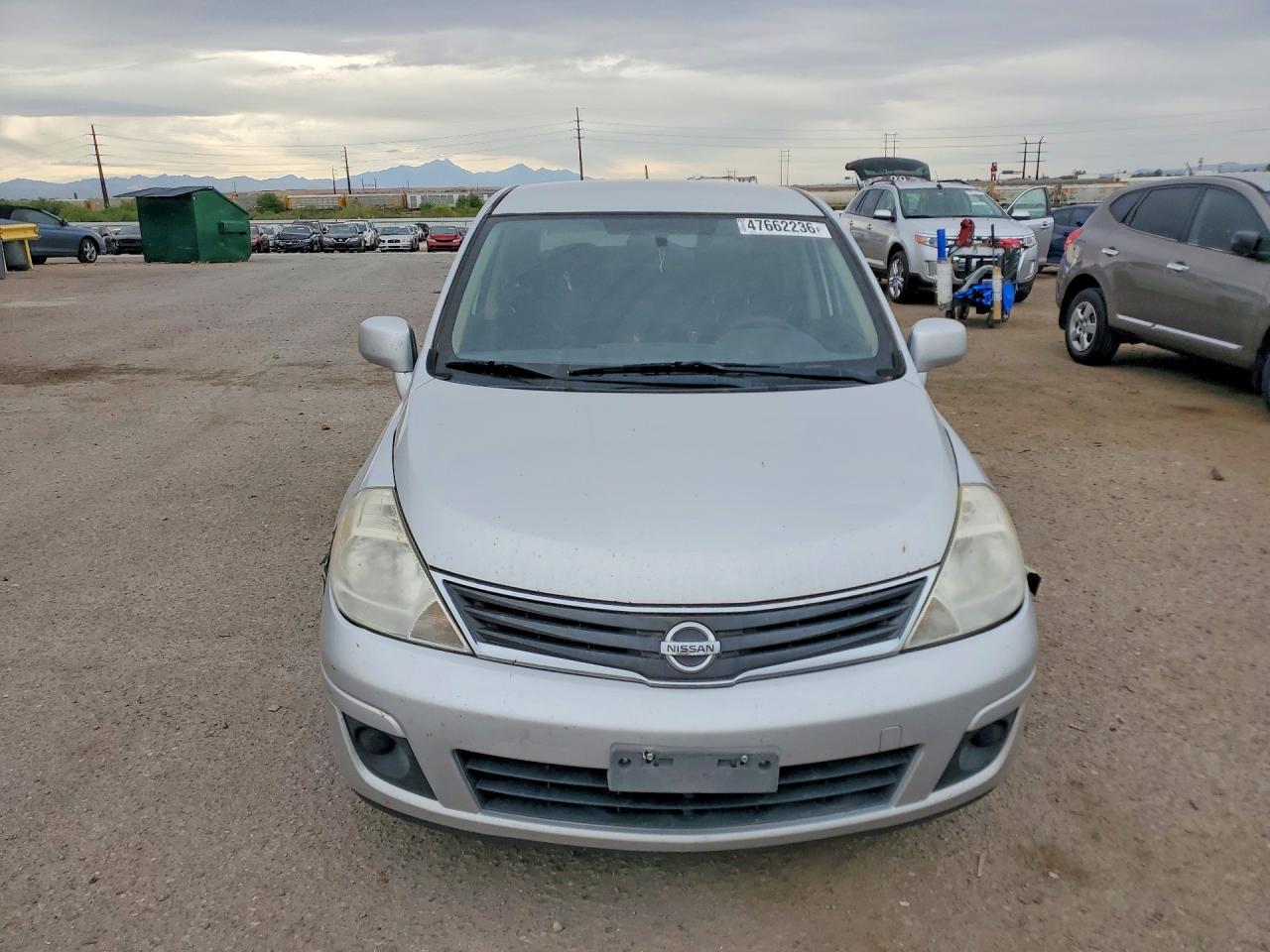 2011 NISSAN VERSA 1.8 S photo 9