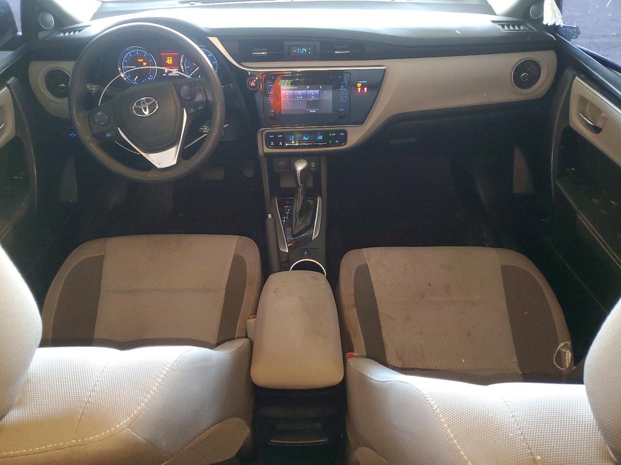 2019 TOYOTA COROLLA LE photo 15