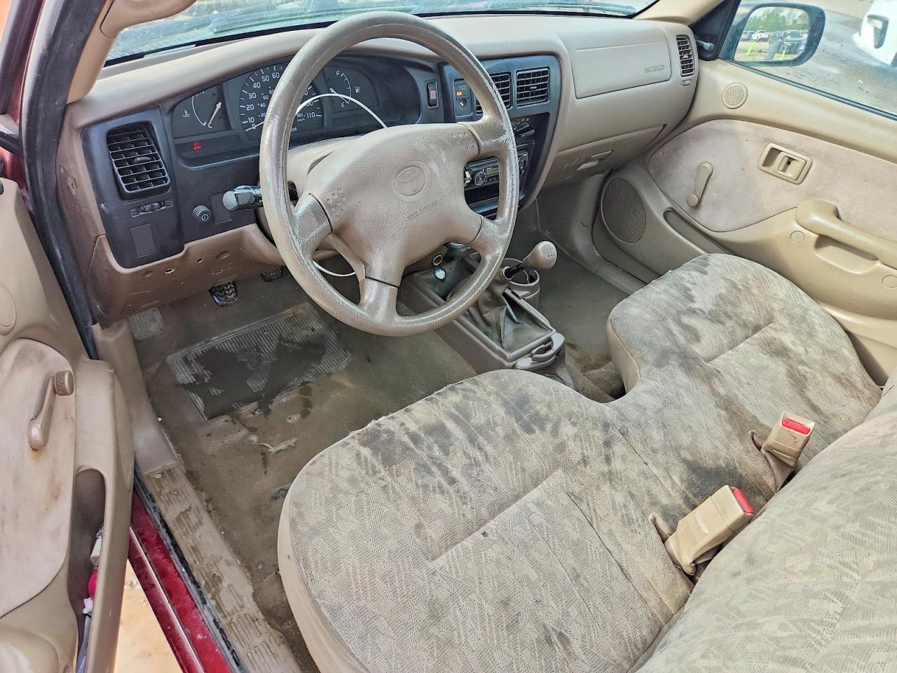 2004 TOYOTA TACOMA BASE photo 22