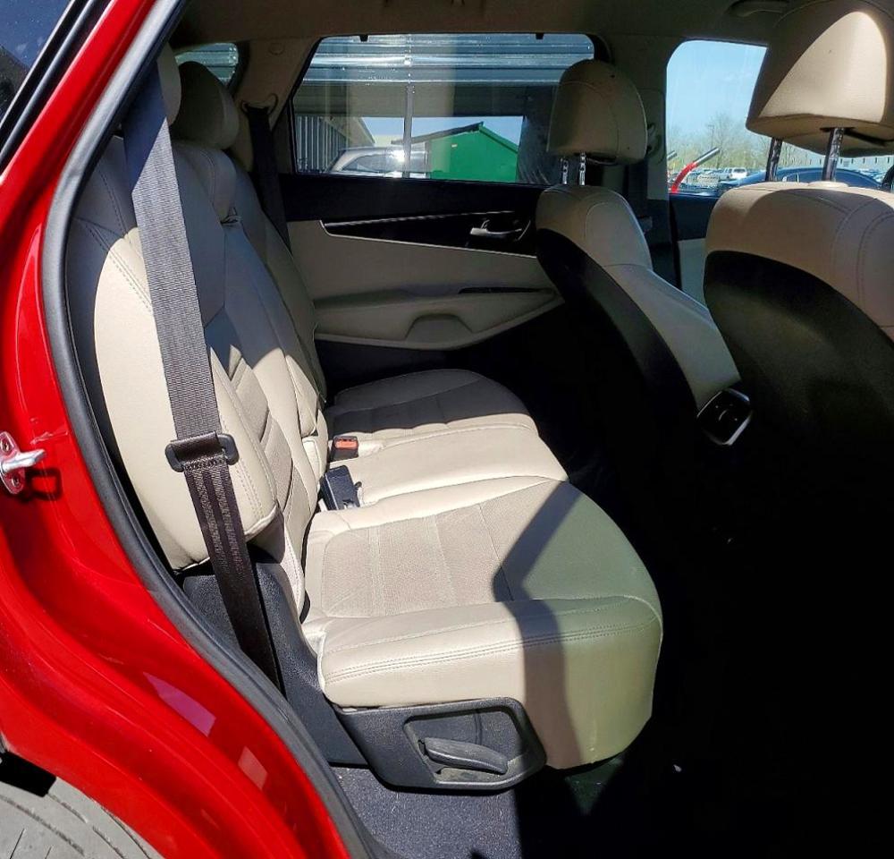 2017 KIA SORENTO EX photo 31