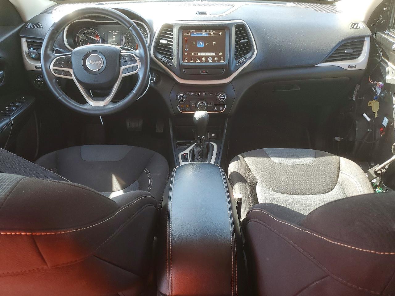2017 JEEP CHEROKEE LATITUDE photo 15