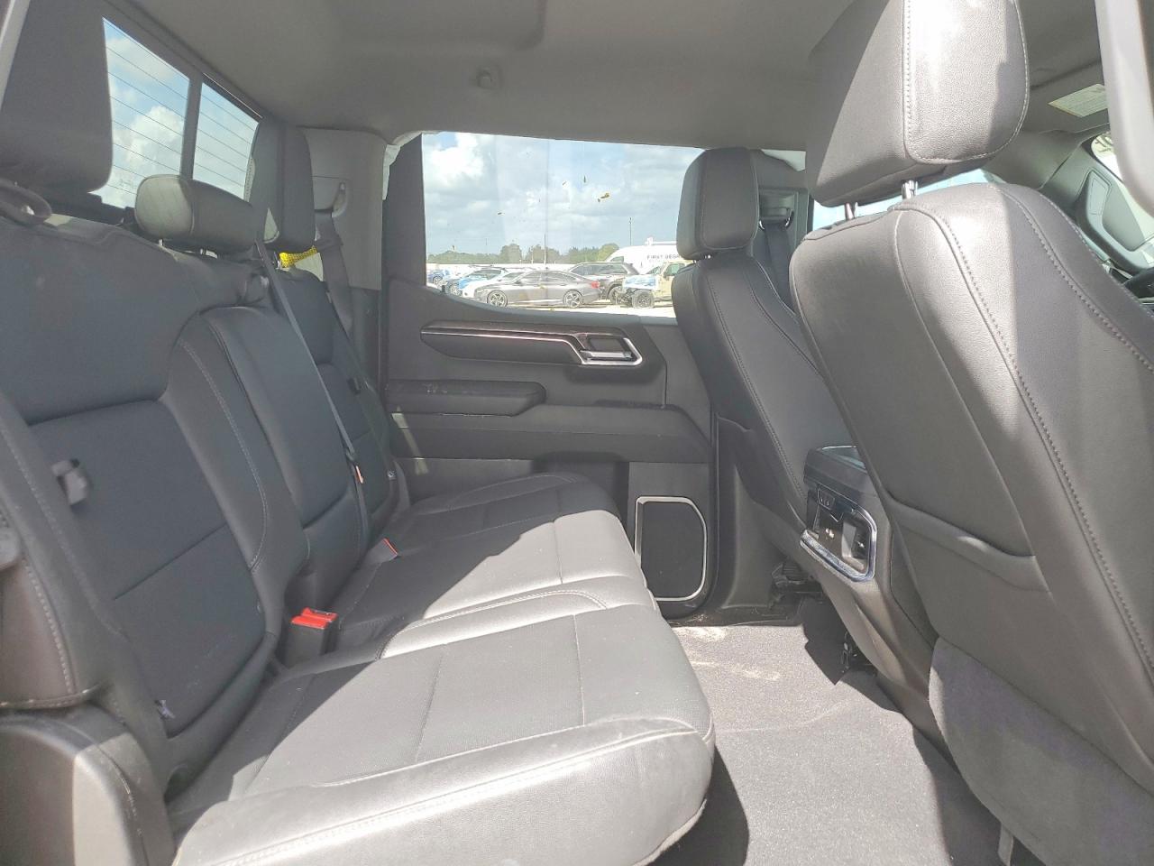 2024 CHEVROLET SILVERADO C1500 LTZ photo 19